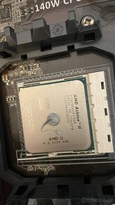 ASUS M4A87TD + AMD Athlon II X2 250 (2C/2T) 3,0GHz - 5