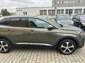 PEUGEOT 3008 1,2 Puretech / TEMPOMAT / 2019 - 5