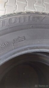 Prodám 4 téměř nové letní pneu Bridgestone 185/65/15 - 5