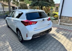 Toyota Auris 1,8 Hybrid,1 Majit.prav,servis benzín - 5