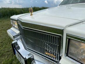 Cadillac Fleetwood Brougham d'elegance - 5