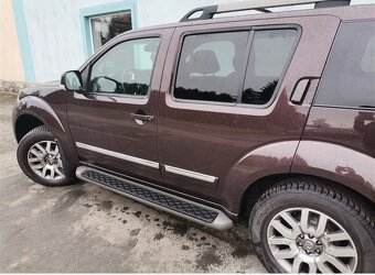 Nissan Pathfinder 3.0, 170kw 4X4 - 5