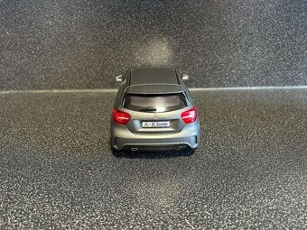 Mercedes Benz A - Klasse W176 1:18 - 5