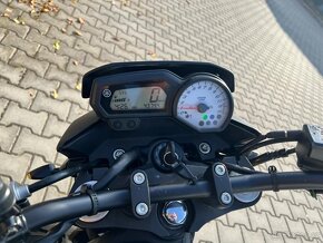 Yamaha FZ 8 - 5