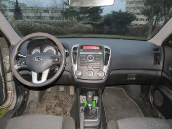 Kia Ceed - 5