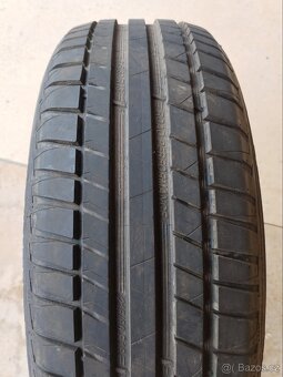 Moc pěkná sada pneu Kormoran 215/60 R16 - 5