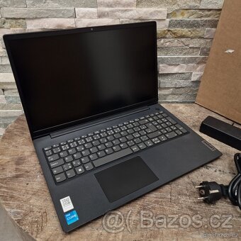 Lenovo V15 G3 - i3-1215U, 8GB 256GB - ZÁNOVNÍ - 5