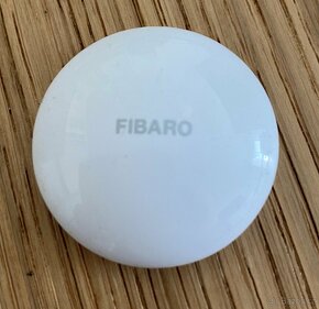 Fibaro Home Center 3 Lite - termostatická hlavice - 5