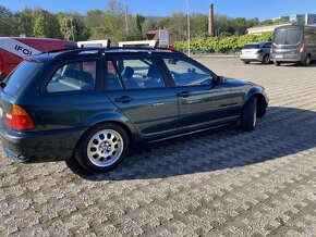 BMW 318D - 5