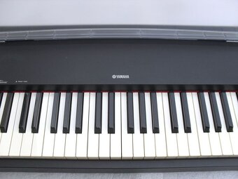 Digitální piano Yamaha P-70 - 5