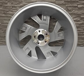 18" Originál VW Frankfurt 5x112 Tiguan II - 5