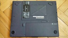 Pro sběratele - Dell Latitude CSx včetně všech periferií - 5