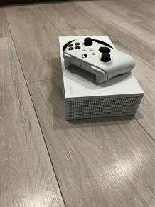 Xbox series s a k tomu ovladač - 5