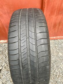 Prodám gumy 205/60/16 Michelin - 5