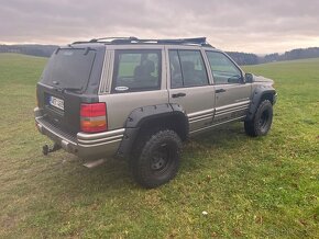 Jeep Grand Cherokee ZJ 5,9 - 5