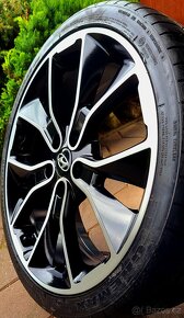 alu R19 5x114.3 orig. Hyundai i30N, senzory, pneu 235/35 - 5