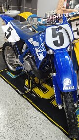 Yamaha YZ 250 - 5