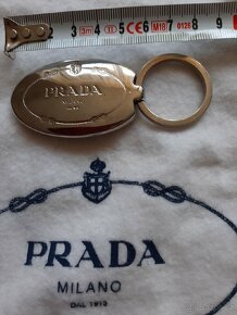 Prada-přívěsek - 5