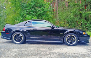 Ford Mustang GT 4.6 V8 - 5