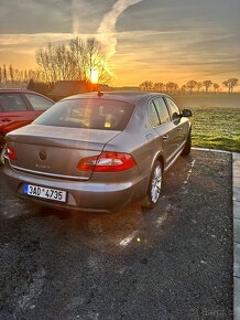 Škoda Superb 2012, 2.0 TDI 125 kW, havarované - 5