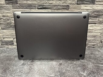 CTO MacBook Pro 15" 2017 i7 / 16GB / 500GB / Pro 560 - 5