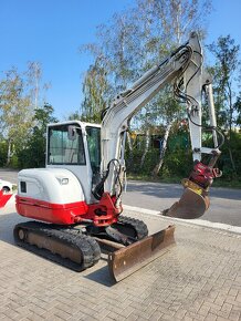 Pásový bagr Takeuchi TB 240 - 5