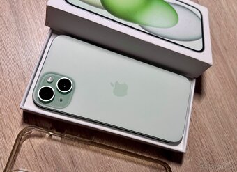 Apple iPhone 15 Plus 128gb Green, komplet, pěkný stav. - 5