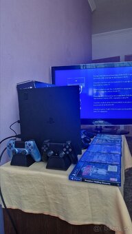 Sony PS4PRO - 5