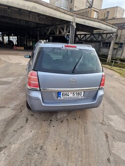 Opel Zafira B 1.6 CNG/ benzín STK 6/2026, 7mist, 7 sedaček - 5