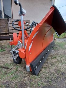 Čelní sněhová radlice na traktor, natáčecí, pryžový břit - 5