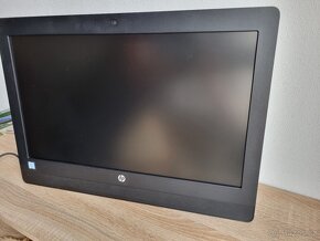 HP ProOne 400 G2 AiO - i3-6100T, 8GB, 240GB, 20" - 5