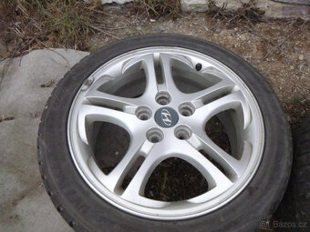 4x orig alu hyundai (5x114,3)zimní pneu 225/45 r17 - 5