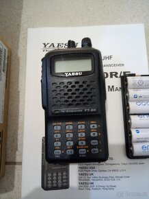 Yaesu FT60 - 5