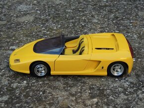 Ferrari Mythos Pininfarina 1:18 Revell - 5