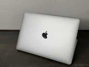 MacBook Pro 13" 2017 Silver 256GB / 16GB / i5 - DPH - 5