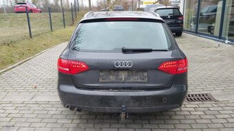 Audi A4 Avant 2.0 Tdi 125 KW 6/2011 TAŽNÉ, BI-XENONY - 5