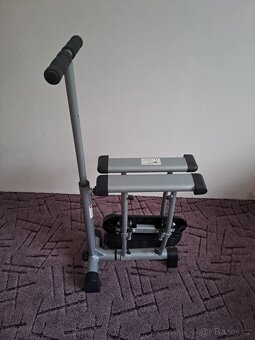 Posilovací stroj LEG MAGIC Trainer - 5