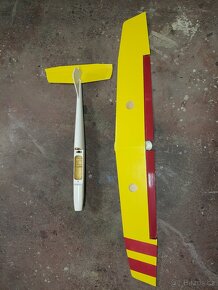 RC model - Hotliner ESPRIT 1650mm - 5