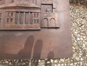 Plzeň plastika bronz 1973, signováno, rozměry 65 x 47 cm - 5