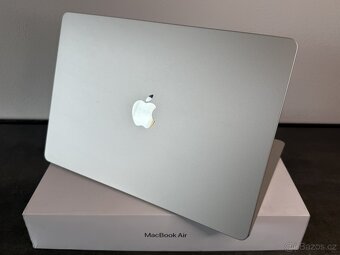 MacBook Air 15'' 2024 / M3 / 8GB / 256GB / Starlight / Kom - 5