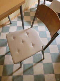Starší rozkládací stůl a židle - 5