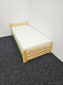 Prodám dětskou postel s roštem a šuplíky 2x 90x80x15cm - 5