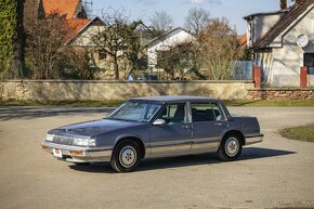 Buick Electra Park Avenue Ultra - 5