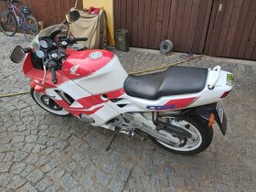 Honda CBR 600F - 5