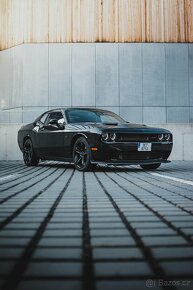 Dodge Challenger 5,7 - 5