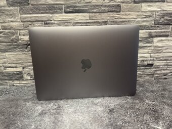 MacBook Pro 13" 2020 M1 / 8GB / 256GB - 5