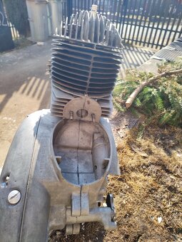 Motor jawa 250/353 - 5