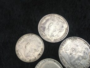 4 kusy stříbrných 2 a 5 marek Třetí říše, každá mince jiná - 5