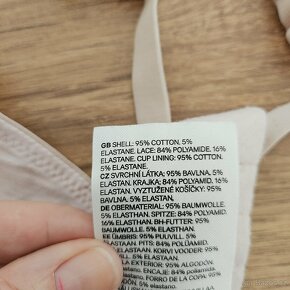 Kojici podprsenky H&M s vycpackami 2 ks vel. 36 (B70) - 5