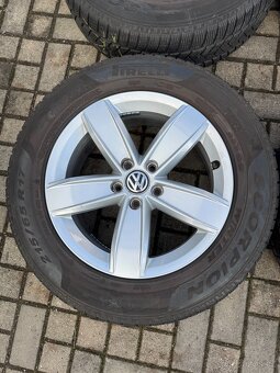 ORIGINÁL Alu Volkswagen Corvara R17, 5x112 - ZIMNÍ PNEU, TOP - 5